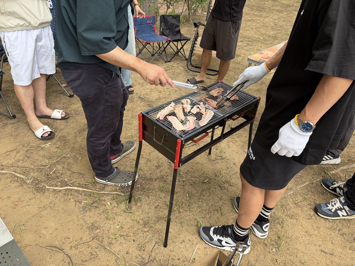 89ygg's tweet photo. みんなでバーベキュー！！ https://t.co/apPpmWqUC7