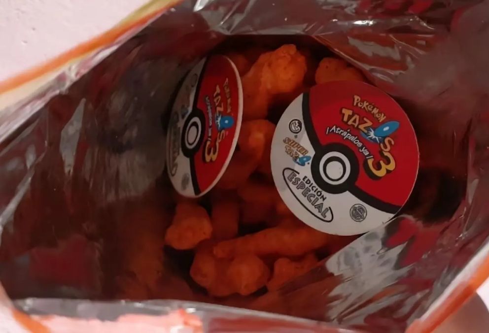 pokemon_daily's tweet photo. today's children will never know what this was like https://t.co/wRnqc3cU3W
