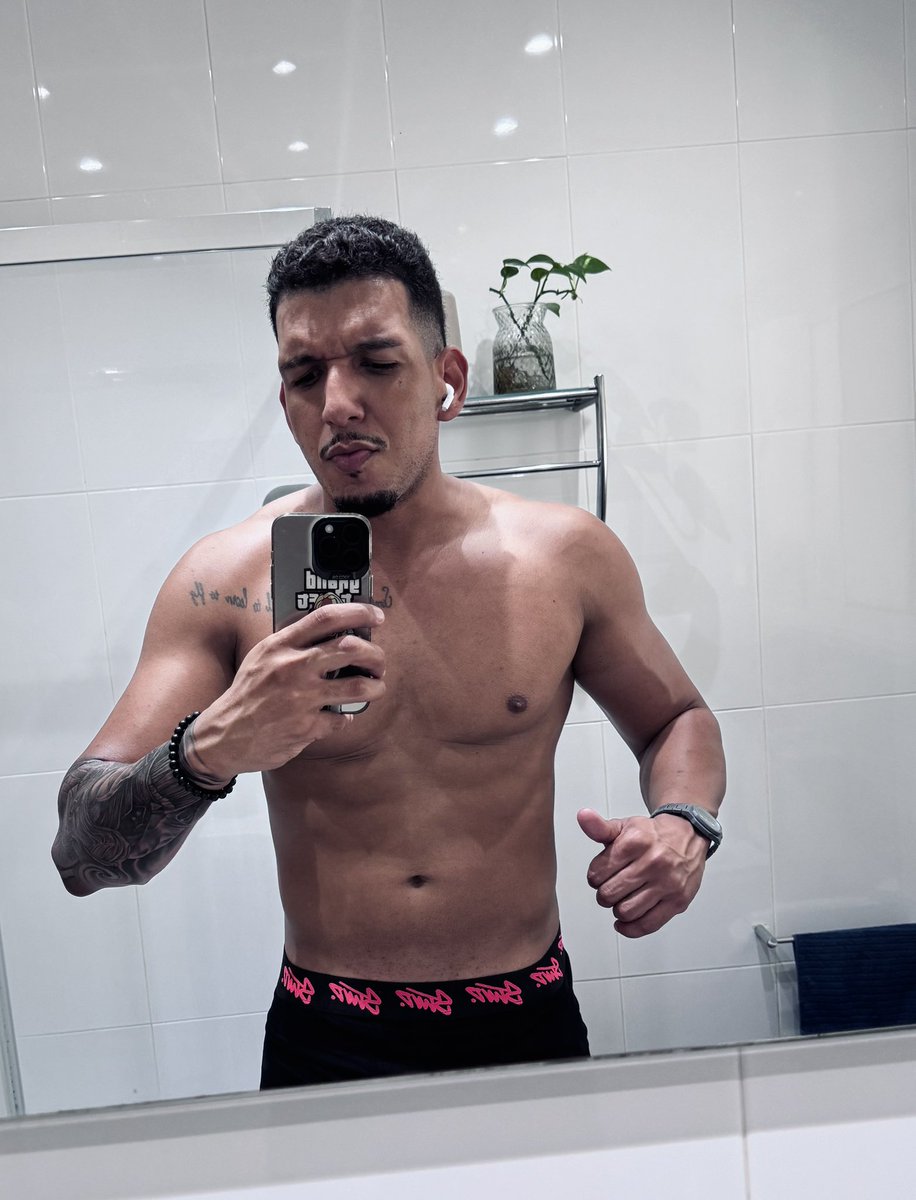 barberfontes's tweet photo. Boa noite 🌙💤 https://t.co/SaN4GFVrMM