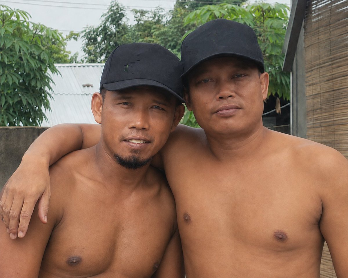 Jackproel's tweet photo. Izin simpan disini ya, 4 orang yang aku sukai, ingin rasanya nge rimming satu2 orang itu, dia orang nungging sya yang jilatin,, 😘😘😘 https://t.co/9wWzUjpZZU