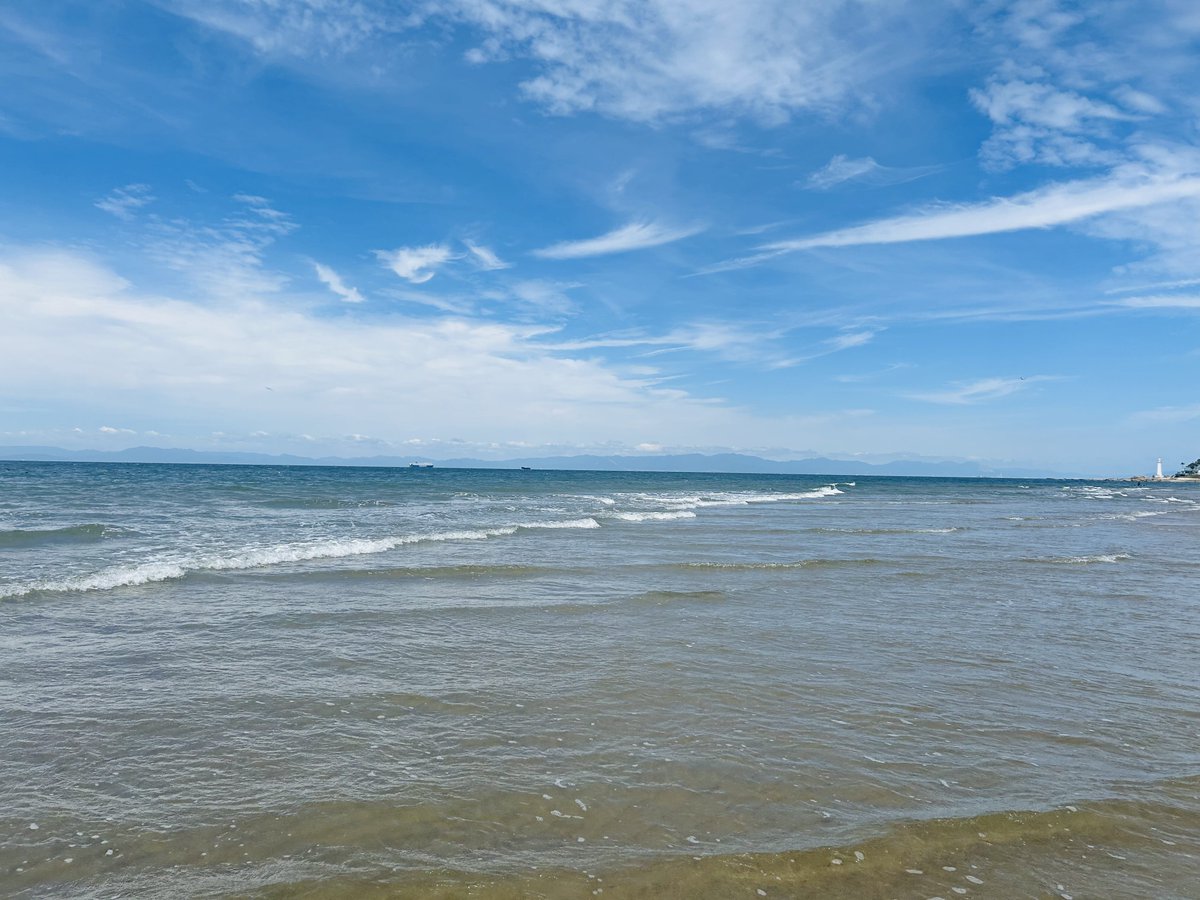 tsun0c0's tweet photo. 今日は海来たよー！🏖️ https://t.co/WgiwURYrIi
