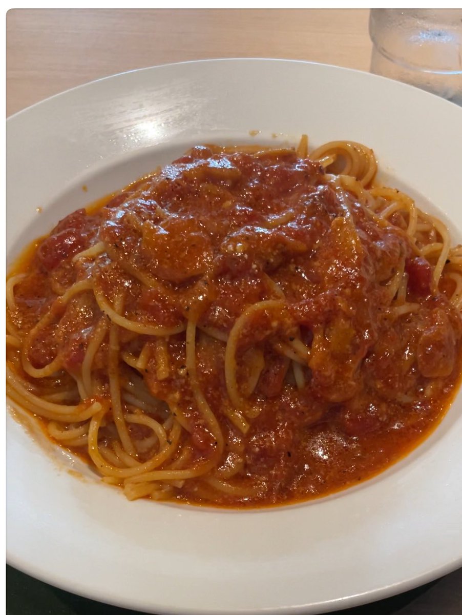 jun210dayo's tweet photo. パスタが臭いってあり得る？
ソースはおいしかったんだけど麺の匂いで気持ち悪くなるなんて初めてで困惑している https://t.co/UkXIJ7w89a