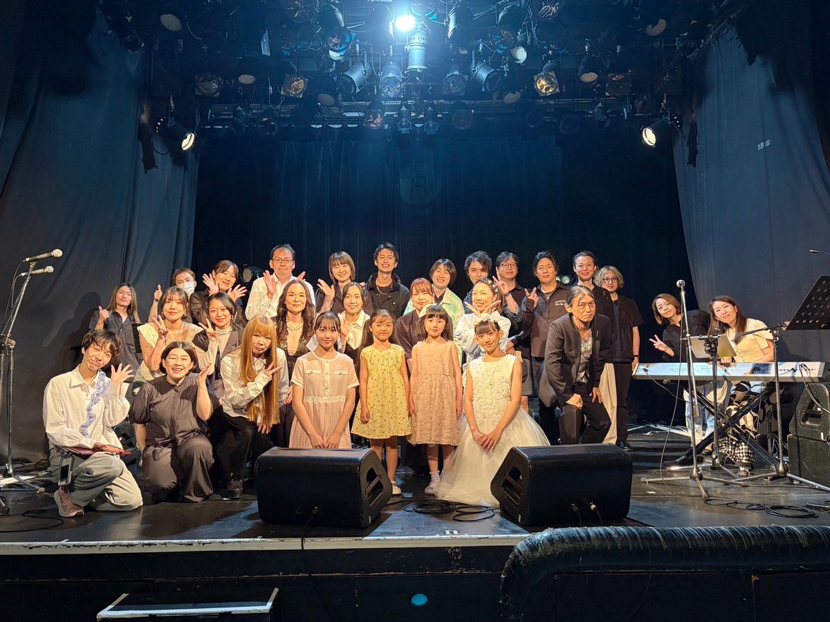 ss_showchoir's tweet photo. #sslive67 御来場頂きましたお客様ありがとうございました✨
ミュージカルパフォーマンスコースからはマイカさん、実宙さんが出演！力強く美しいハーモニーと、振りで魅了してくれました👏
お疲れ様でした！！💛 https://t.co/ti19TkpEXZ