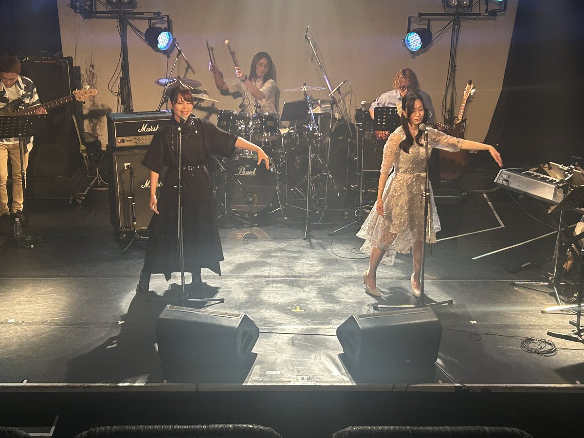 ss_showchoir's tweet photo. #sslive67 御来場頂きましたお客様ありがとうございました✨
ミュージカルパフォーマンスコースからはマイカさん、実宙さんが出演！力強く美しいハーモニーと、振りで魅了してくれました👏
お疲れ様でした！！💛 https://t.co/ti19TkpEXZ