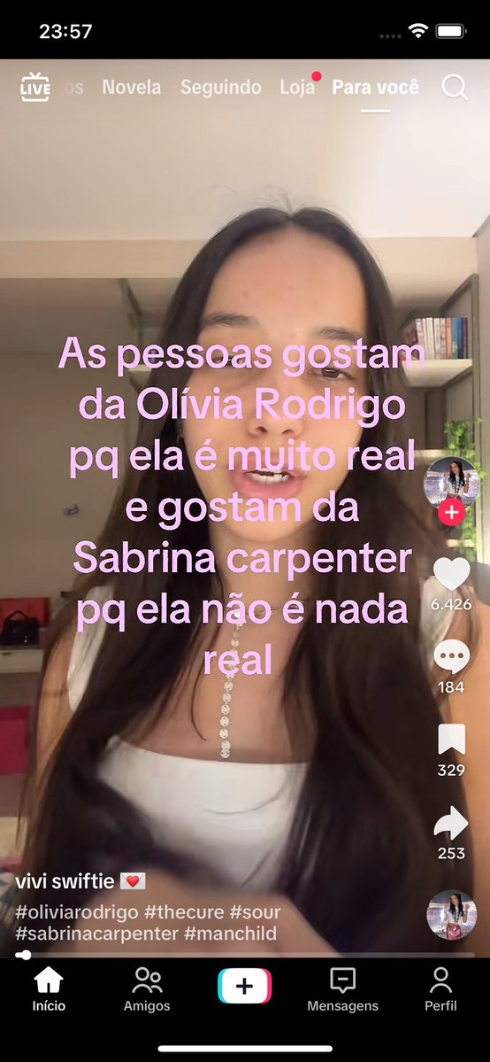 sabgrammywinner's tweet photo. meu sonho gnt q claramente n ouve a sabrina tirar o nome dela da boca, q vídeo merda mds https://t.co/xPz3I3d2lA