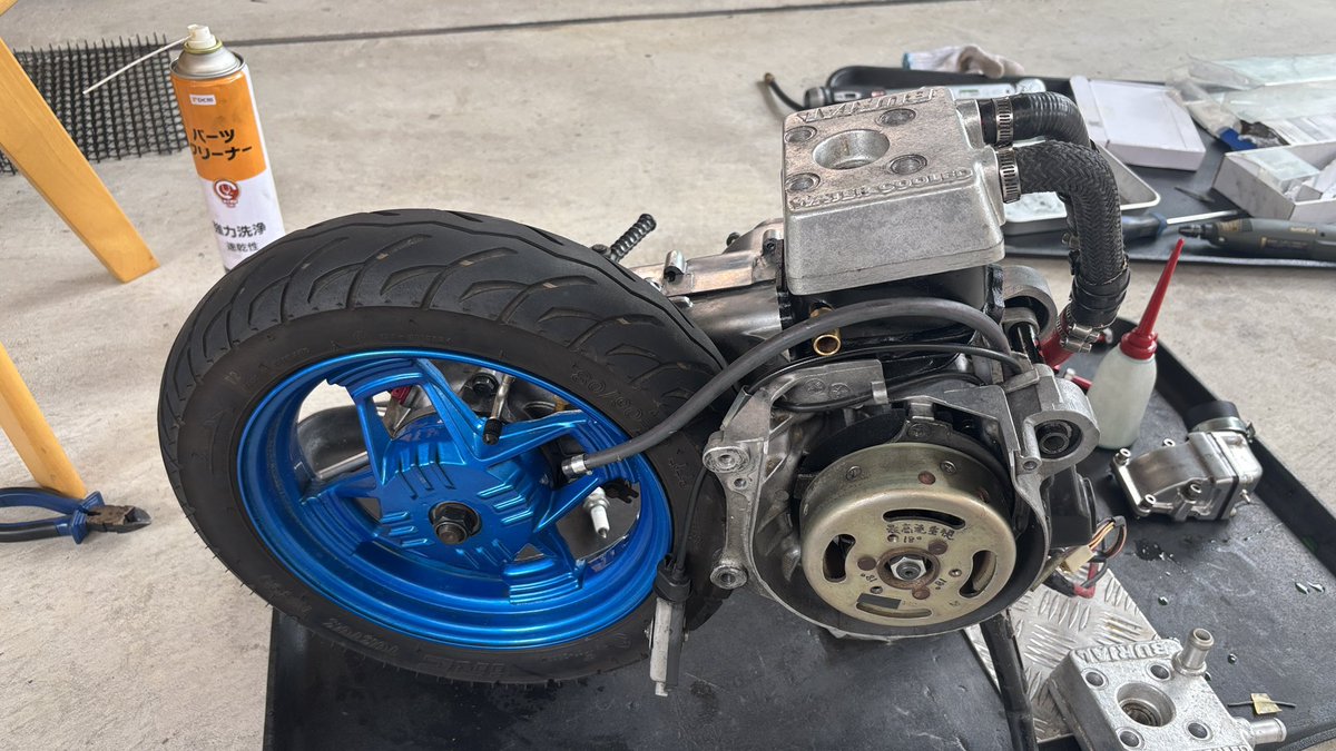 tanacchi7575's tweet photo. 今日は台風のおかげで涼しく作業が進みます！    
 #ペリカンジョグ
 #チャンプ80
 #2GM https://t.co/BsiKbcaIpQ