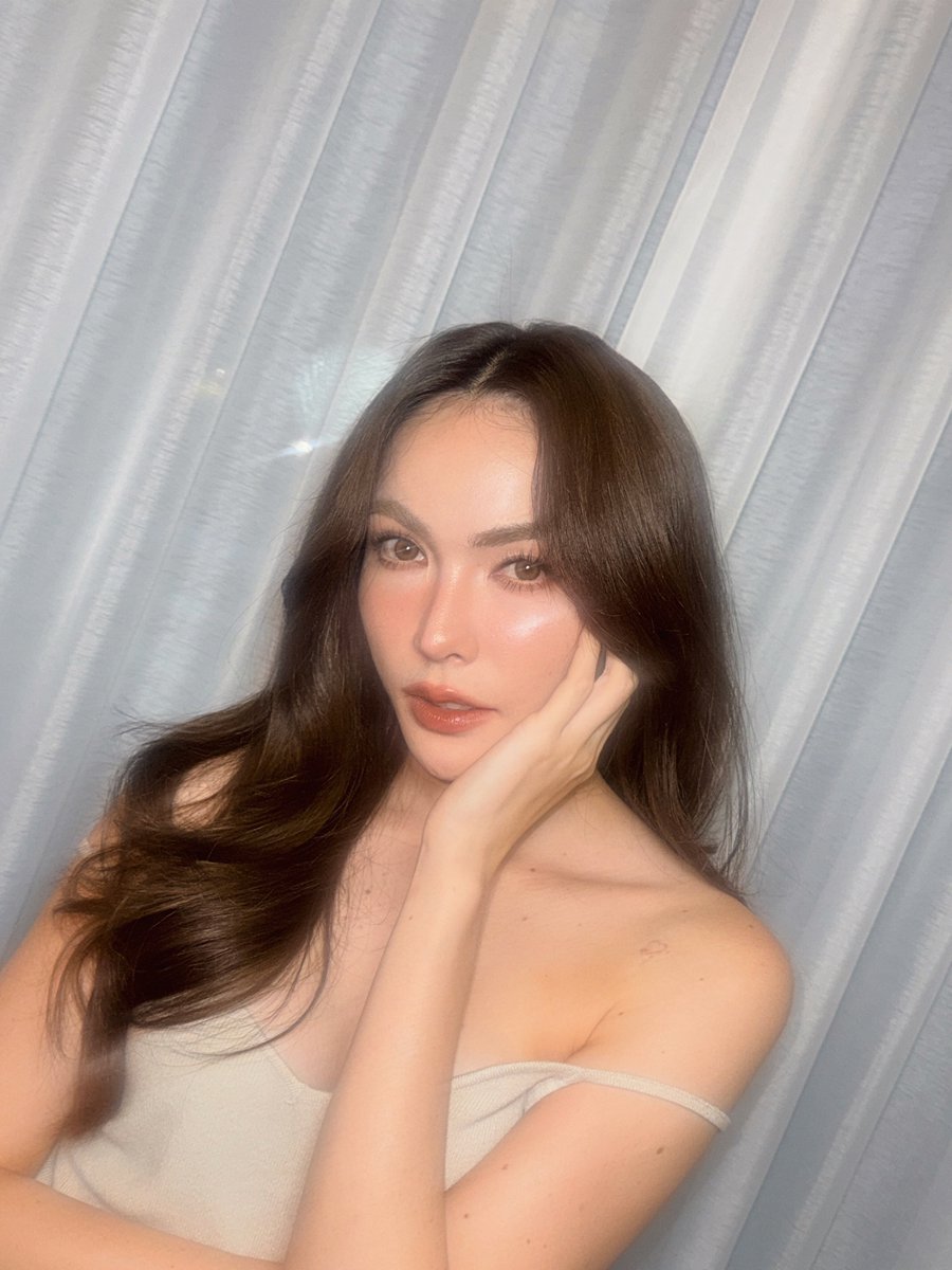 itsink_'s tweet photo. โหห เค้าตื่นมาเจอนางฟ้า 🫠🫠

#ชาล็อตออสติน #CharlotteAustin https://t.co/ZwWtO1V1DH