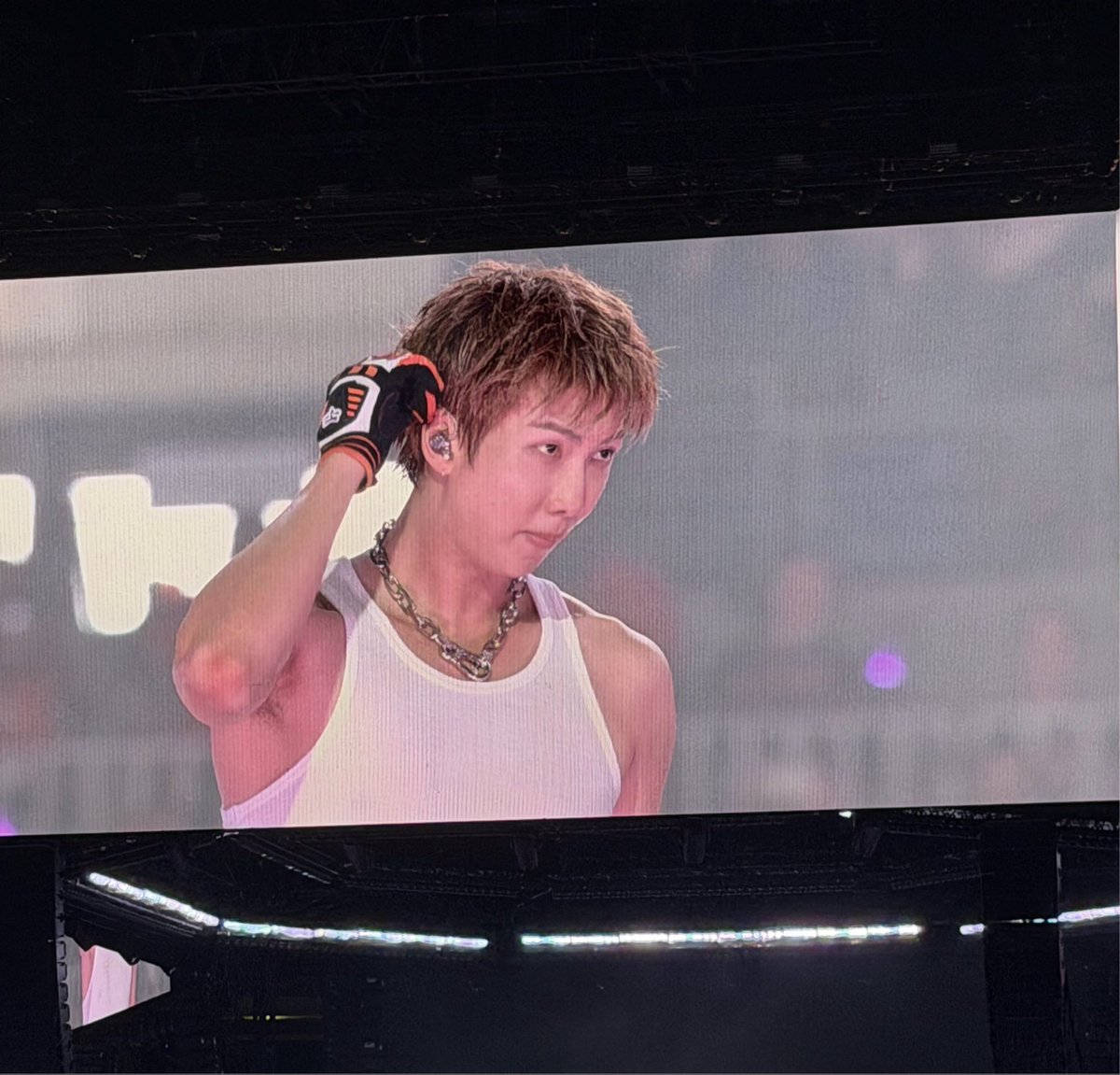 gothminyoongi's tweet photo. I DONT HAVE TIME TO WATERMARK NEED TO POST NAMJOON’S HAIRY ARMPITS IMMEDIATELY https://t.co/sKmz3MehMY