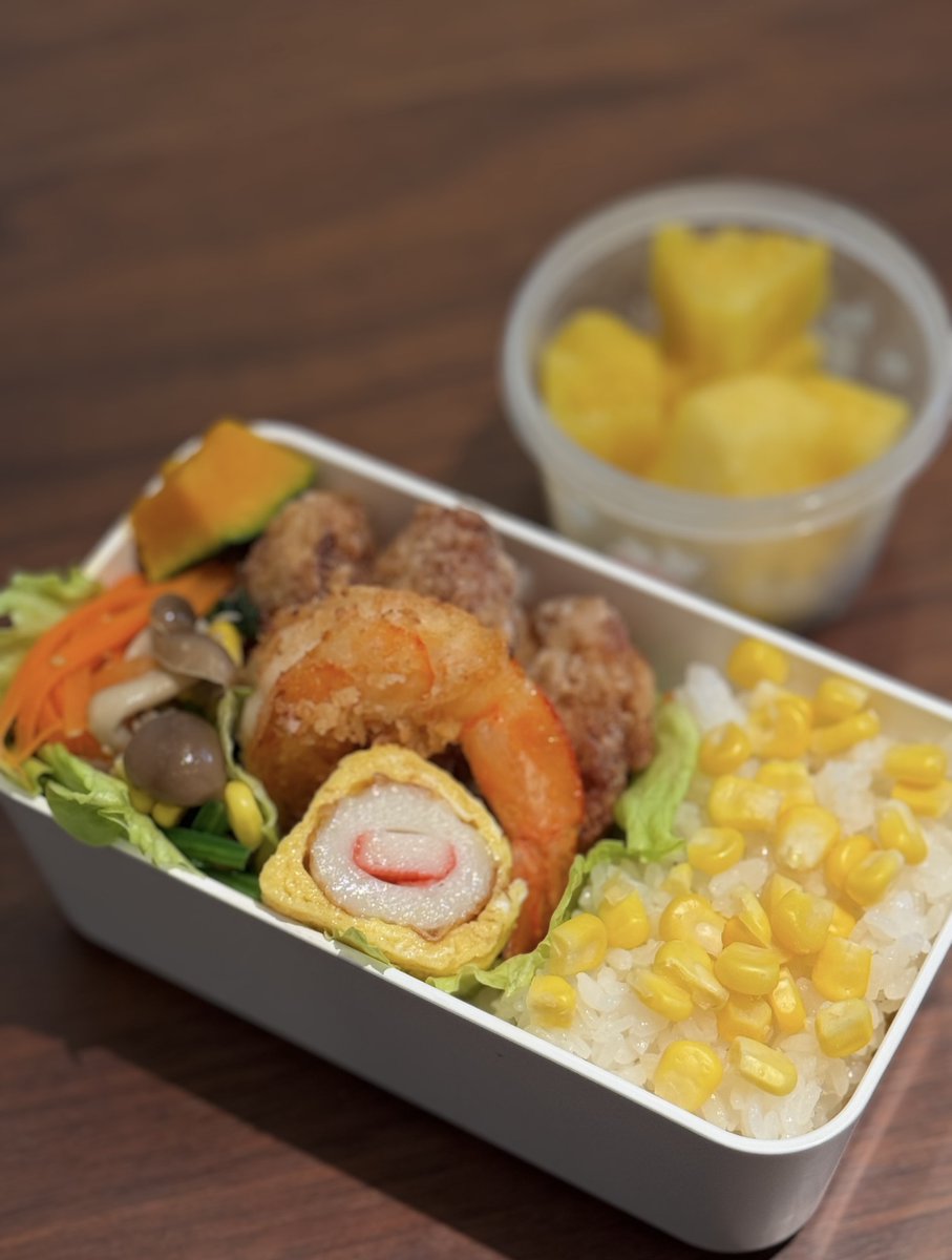 Leaf7580's tweet photo. 今日のお弁当🍱
甘辛い味付けのおかずってご飯が進む☺️
今日も美味しくいただきました🌙
#お弁当記録 https://t.co/R0VocaJ29Q