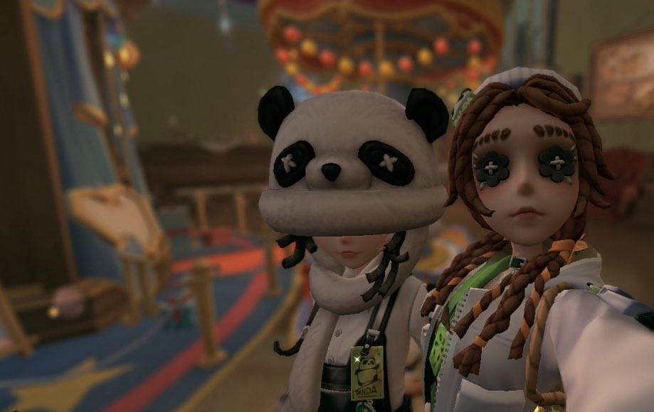 __lxfpy's tweet photo. お揃い🐼🐼さん https://t.co/fjdiI3Hug1