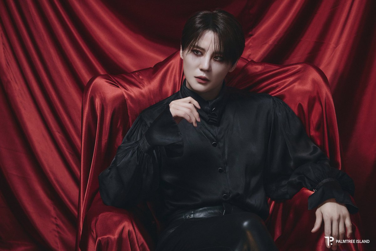 XIAinfo's tweet photo. [사진] 진나단에게 특별 미션이 도착했습니다. (🧛🏻: 𐌉 𐌍𐌄𐌄𐌃 𐌙𐌏𝖴🩸) | PALMTREE ISLAND
https://t.co/ngOI2xPquN

#김준수 #XIA #준수 #XIA준수 #시아준수 #JUNSU #KIMJUNSU #XIAJUNSU #ジュンス #金俊秀 #드라큘라 #뮤지컬드라큘라 #샤큘 https://t.co/GiHtJtkGEm