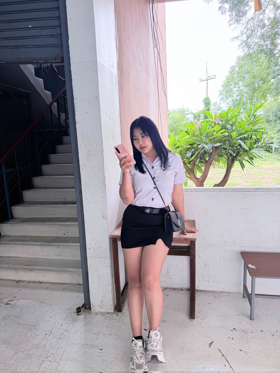 pair4499's tweet photo. เงี่ยน😜 #โคราชfwb https://t.co/vvBHEHsgzv
