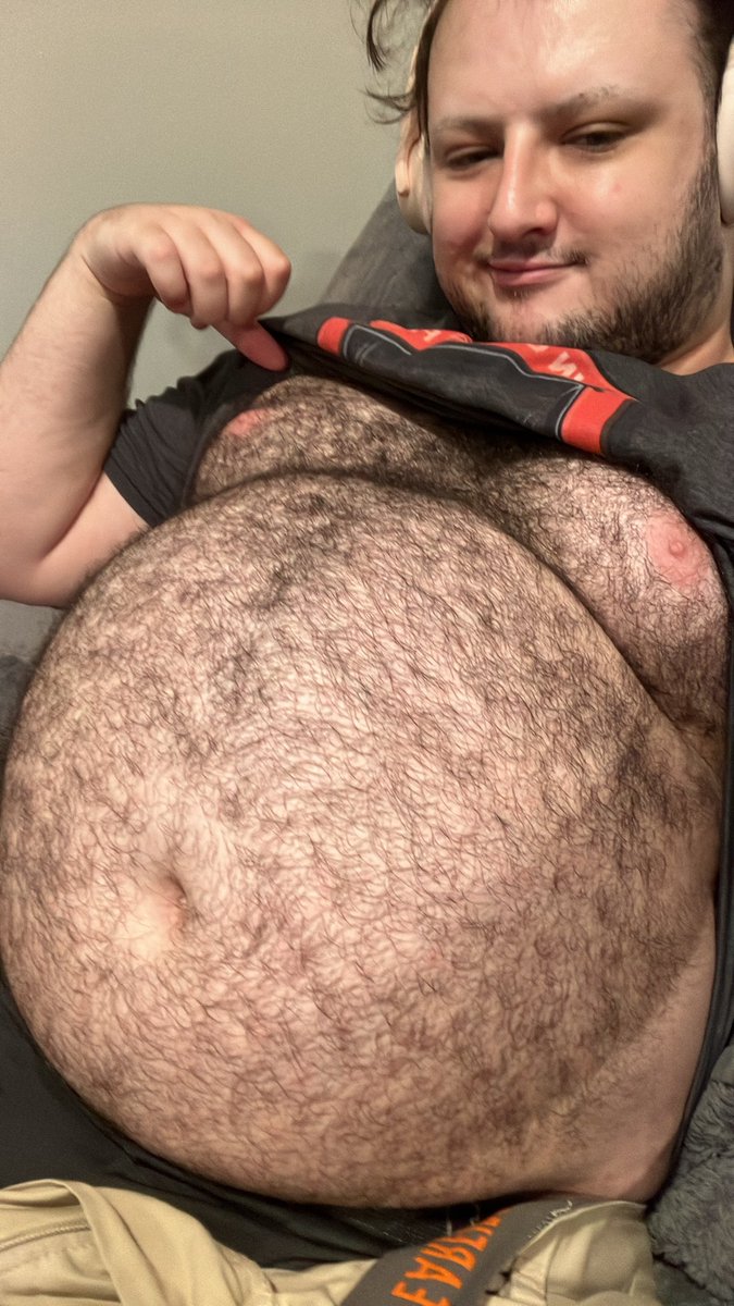 jupiterXLI's tweet photo. i love tummy tuesday 🥰 https://t.co/DEuameJ2XD