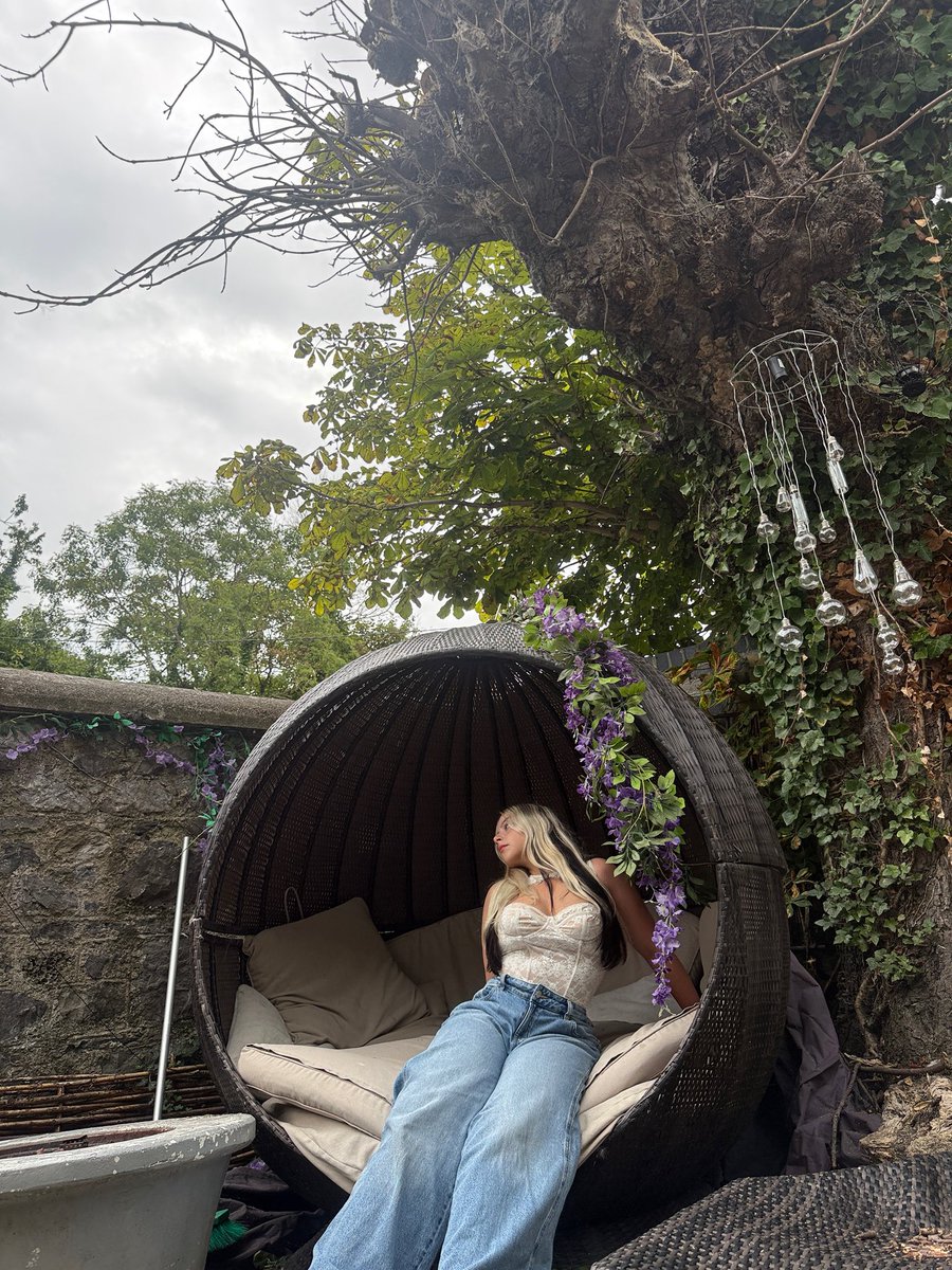 eliilye's tweet photo. 🧚‍♀️🕯️🫧💿🪻🪽 https://t.co/LgQLmTpaIg