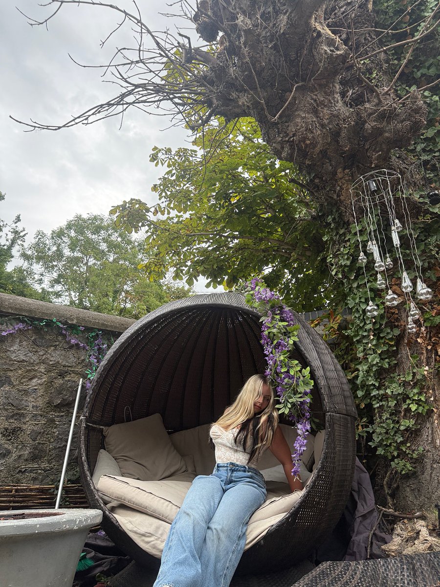 eliilye's tweet photo. 🧚‍♀️🕯️🫧💿🪻🪽 https://t.co/LgQLmTpaIg