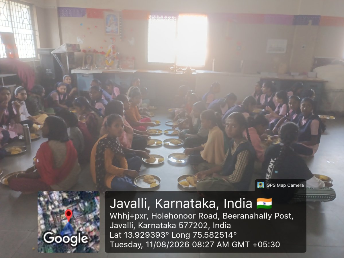 DbrarsKasaba's tweet photo. Breakfast photos #SocialAudit_SWDMeals
#SocialWelfare_Karnatakaaaaaaaaaaa https://t.co/qaTNylf2SL
