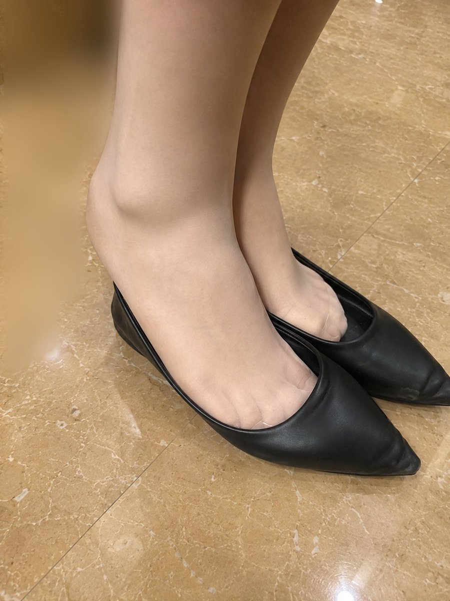 olmikasan's tweet photo. 見た目は綺麗にしてますが、足の匂いだけはどうにもなりません https://t.co/HAIWtA3Bc2