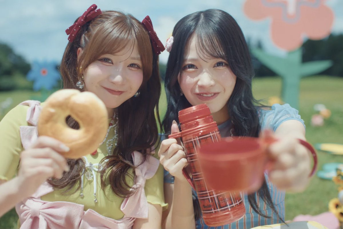 sallysupremo's tweet photo. さあやと並んでベーグルを持つ彩夏ちゃん
太田チームKⅡの『Cherry17』を思い出しますね🍒
🔗https://t.co/ydKbpBDWnJ
🔗 https://t.co/ISWeDiSD6J
#太田彩夏 #入内嶋涼
#ため息未来 #Cherry17 #SKE48 https://t.co/Ad5yXcpdat