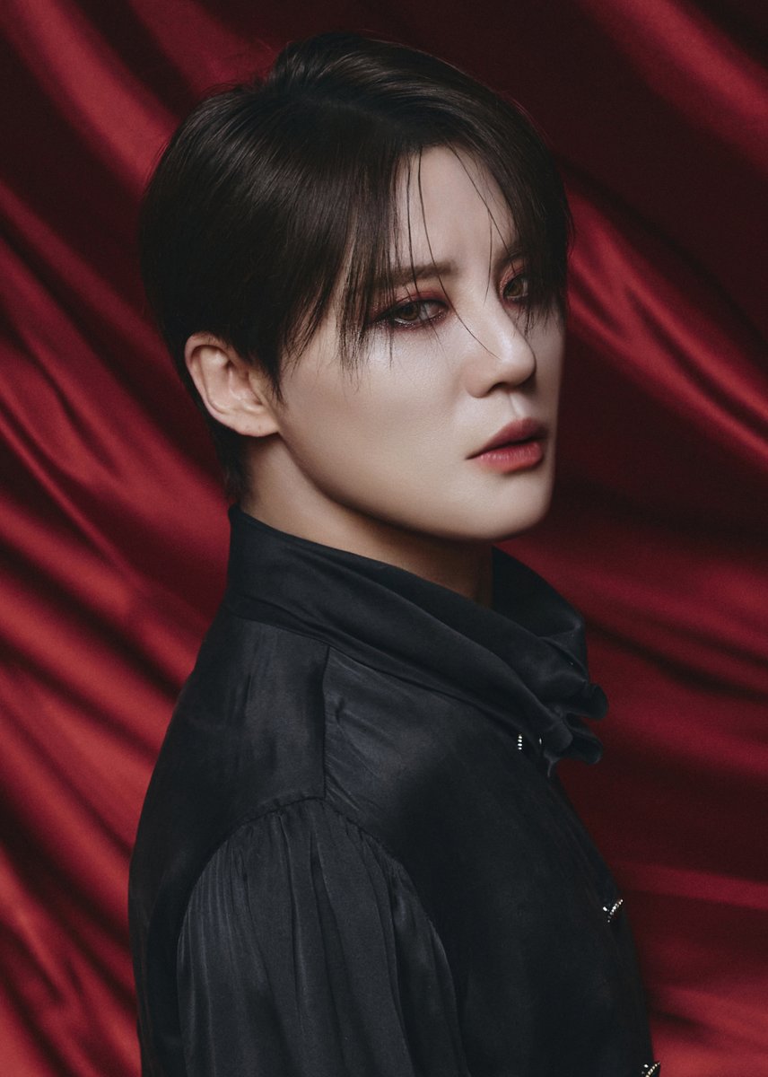 mystarxia's tweet photo. 캬 김준수 얼굴 자체가 화보다 https://t.co/Fkv9a4H7oe