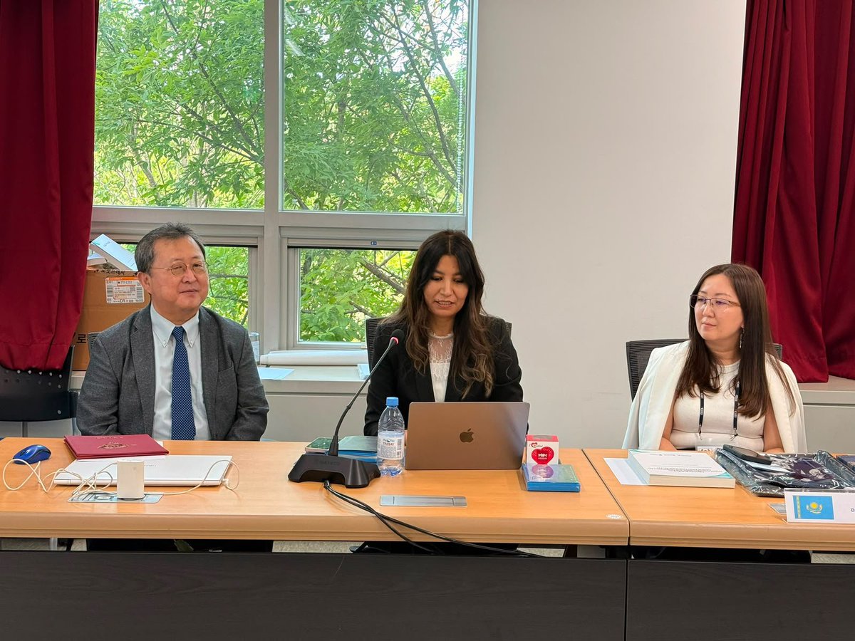 KazAID_RK's tweet photo. 💻 KazAID &amp; KOICA launched Phase 2 of the "Capacity Building for Digital Transformation in Central Asia" program in Seongnam (Aug 10–22, 2025). 14 Central Asian delegates are training on e-gov, AI &amp; open data with Korea Univ &amp; Yonsei Univ experts.

#KazAID #KOICA #ODA https://t.co/YDkkvkSi30