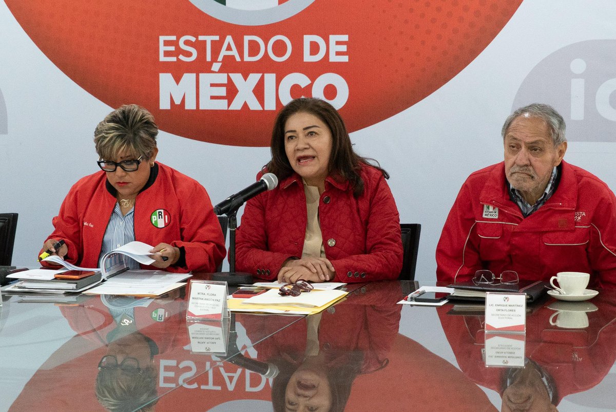 PRI_EDOMEX's tweet photo. Cada semana seguimos sumando trabajo, organización y rumbo. La coordinación permanente con nuestros comités municipales nos permite fortalecer al PRI desde donde realmente se construye, en el territorio.
Tenemos claro el reto y también la ruta.
#PRIEdomex
#FuerzaPRI https://t.co/S8NzGmZwrJ