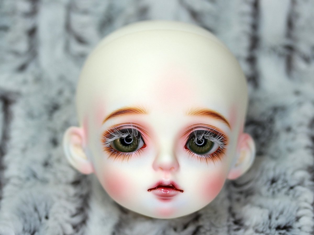 ssgm82's tweet photo. 【メイクログ】
Rosenlied holiday's child Bon Bon
ご自宅のBambiちゃんに近付けるような形で、無垢で幻想的な子になるようメイクさせていただきました✨
オーダーありがとうございます🌻
#rosenlied
#おもちメイク https://t.co/JXygMG4fhF