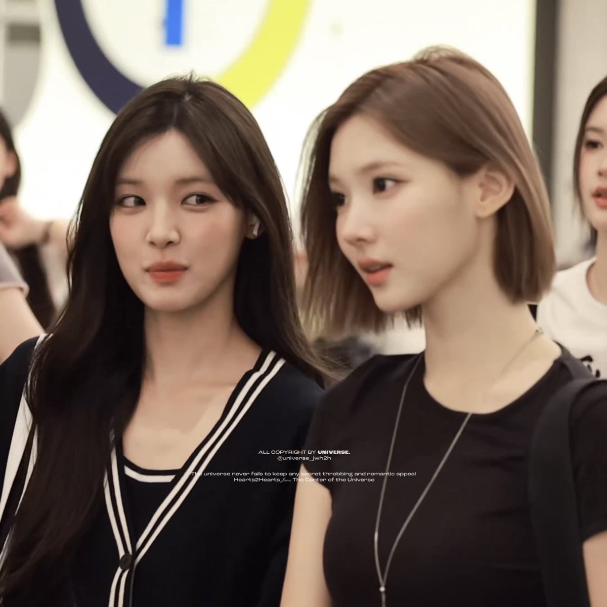 yuhalways's tweet photo. the way u could literally see her plotting to tease jiwoo 😭 https://t.co/WPmcSCXjyz