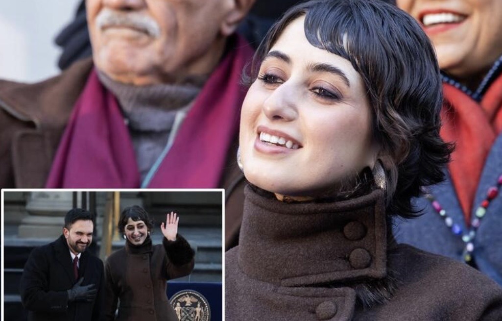 SparksN123's tweet photo. What the Flock. “NYC first lady Rama Duwaji traveling to Syria, Lebanon — with taxpayer-funded NYPD security detail:” https://t.co/lwX4dAskkh