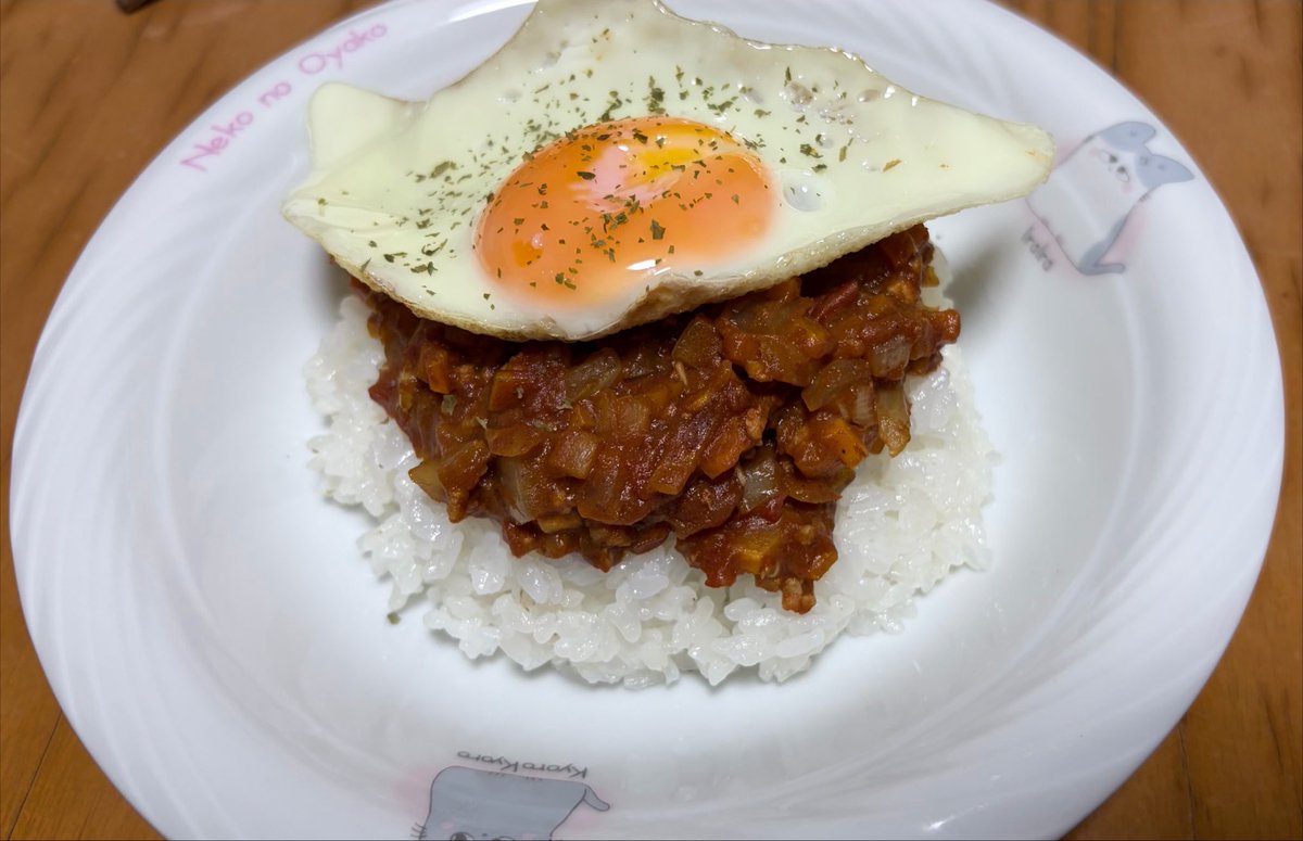 Haruka728s's tweet photo. 昨日の夜ご飯🍛 https://t.co/vzMrkcGIQS