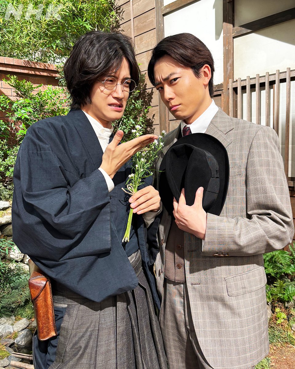 asadora_nhk's tweet photo. 恋のライバル、シマケンと横沢ですが、
本日のシーン後には、#佐野晶哉 さん、#井上祐貴 さんの
なかよしオフショット👍

この後、午後０：４５から再放送

👇二人のやりとりを見ていない方は
https://t.co/FhnbuVDEWF［見逃し配信中］

#朝ドラ #風薫る
#風薫るオフショット
https://t.co/EBvkopRBsV https://t.co/55dfCQ3GO1