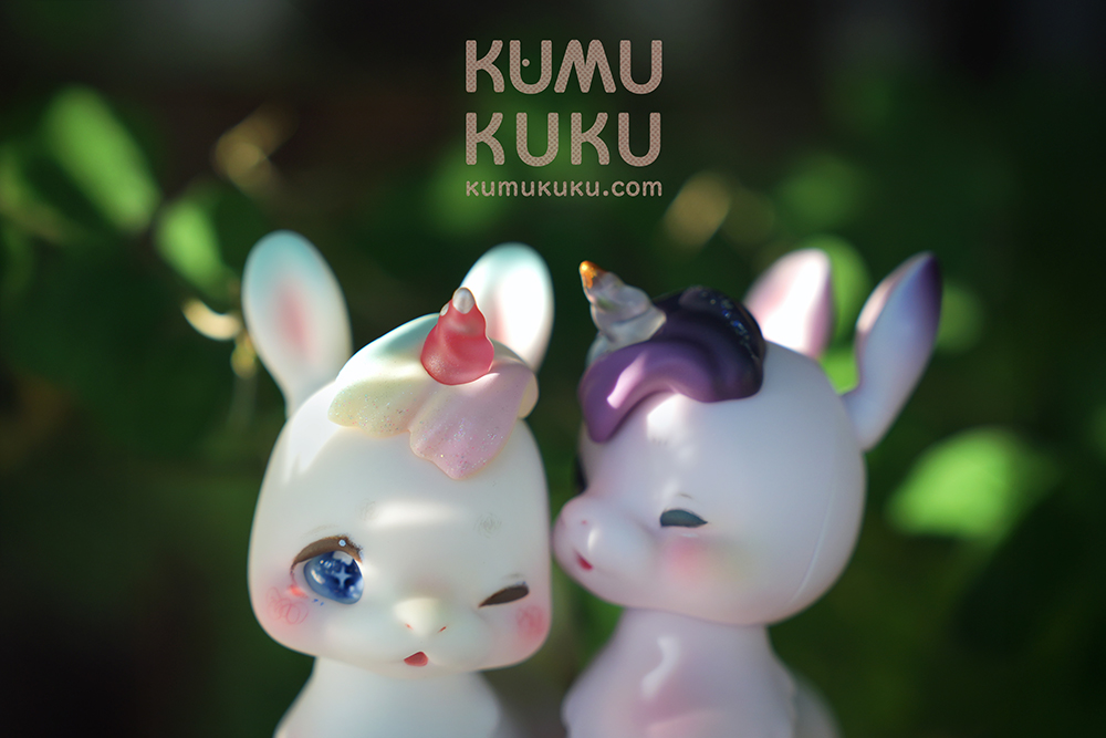 kumu_kuku's tweet photo. We will participate in Resin Rose Expo🍀
📷August 14-16, 2026 (Shopping Day : August 15)
https://t.co/XYE864707K

We prepared a lot of cute dolls and items for event.
Please visit our booth(71)💖
Basic Emile&amp;Mio will also be on display💖

#kumukuku #resinrose #resinrosebjdexpo https://t.co/AfWcksvGH1