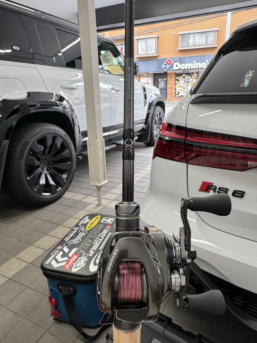 TakaRS6's tweet photo. 早速釣具屋さんに行った(台風も来るって言うし)で、試してみたくてつい手が出てしまった168MH
#POISONGLORIOUS
#JACKALL
#Shimano https://t.co/KuzQqEbVoL