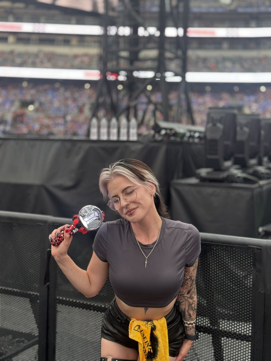 maddescape's tweet photo. Day 1 Baltimore 🖤🖤🖤 https://t.co/ofe5xDh8t9