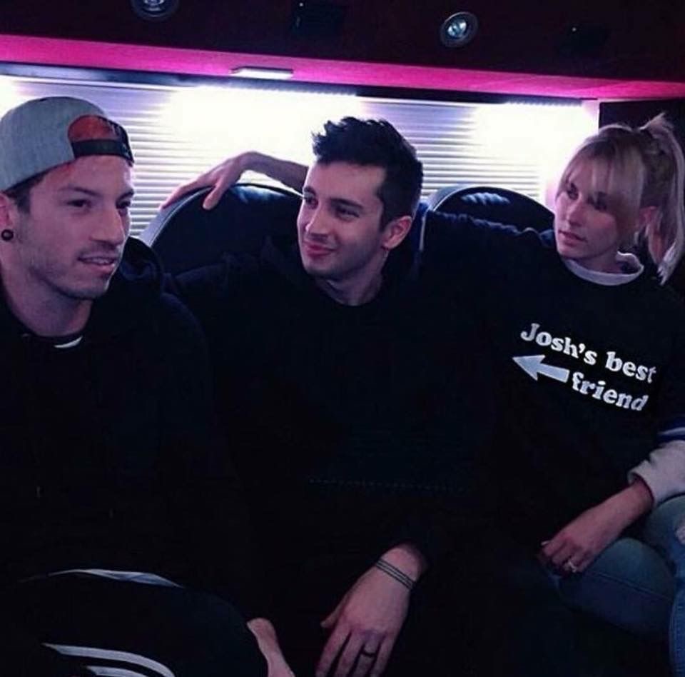 hourlyrpf's tweet photo. ᯓ✮⋆ The RPF ship of the hour is..
"Jenshler" (Tyler Joseph x Josh Dun x Jenna Joseph) from Twenty One Pilots!

"tyler joseph is really greedy"
Submitted by anon https://t.co/nPZZXgbKwE