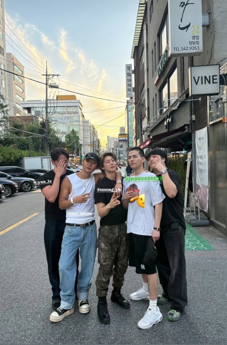 ran2com_'s tweet photo. 🥹 https://t.co/2hNTMdZwlz
