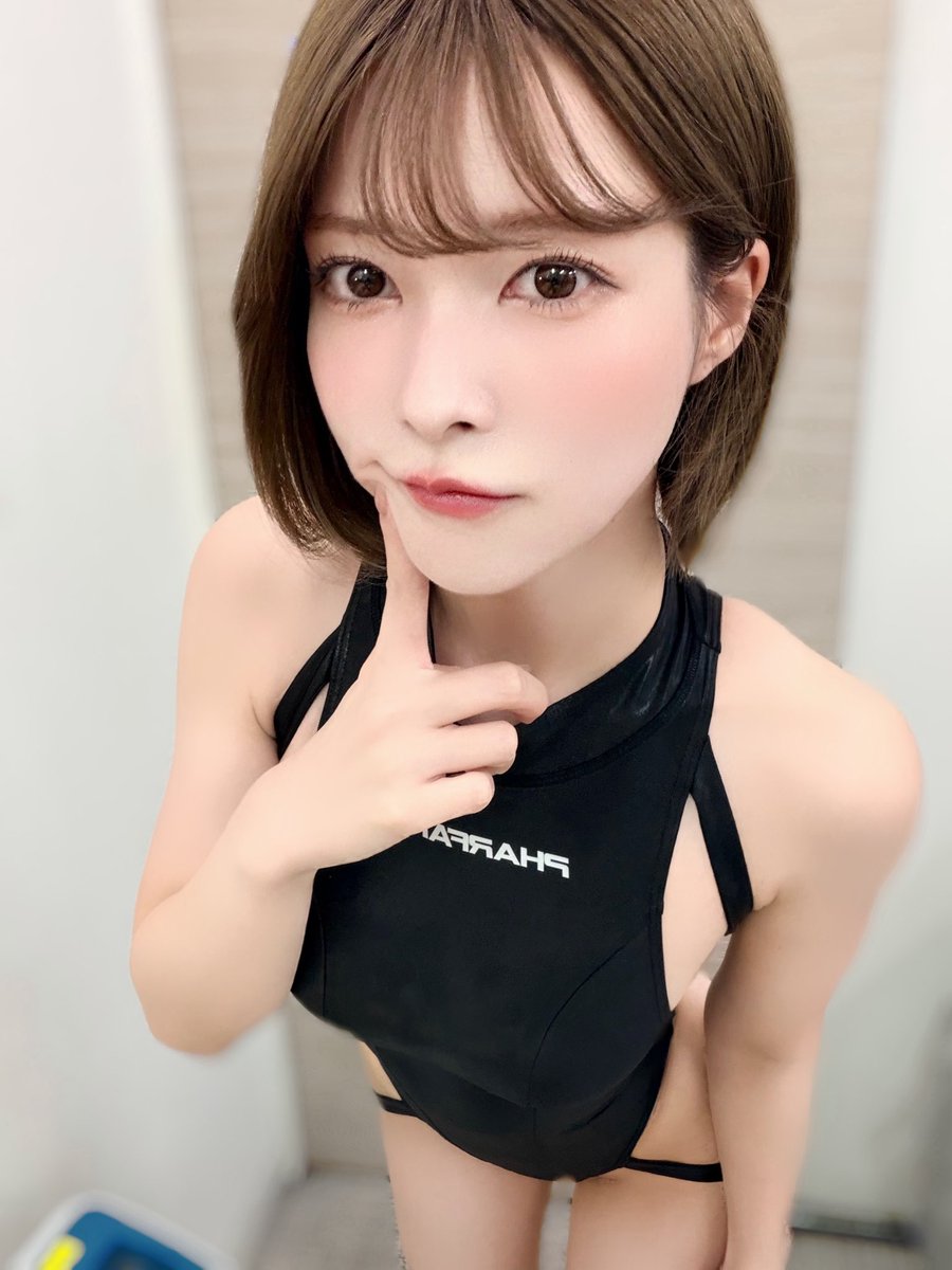 Chirari_F's tweet photo. 悪天候の中、Gスタ撮影会に会いに来てくださった皆さま、本当にありがとうございました！😭☔️✨

足元の悪い中、たくさんの方が応援に駆けつけてくださって、本当に嬉しかったです🥹❤️
皆さんの応援にたくさんパワーをいただきました！
来てくれた一人ひとりに感謝の気持ちでいっぱいです🫶✨

そして本日20:30〜は公式配信です！🔥

お疲れだと思うので、無理のない範囲でスマイル貯めていただけたら嬉しいです☺️
みんなで力を合わせて、今日のミッションもクリアしたい！✊❤️‍🔥

引き続き応援よろしくお願いいたします！🙇‍♀️

#ミスFLASH2027