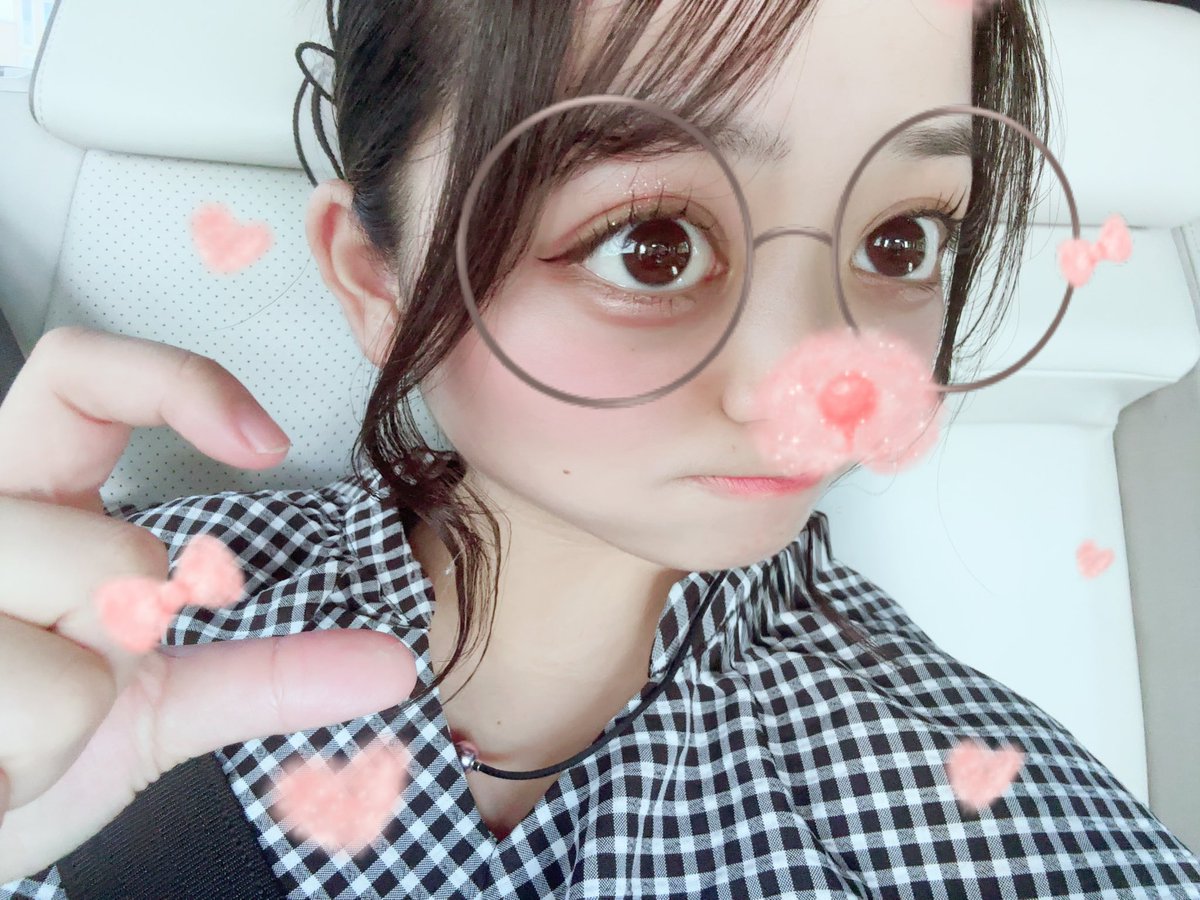 amis2_mh's tweet photo. #フレキャン2026 天宮あみです!!🍰⛩
配信終わってからすぐ大掃除🧹してお部屋のレイアウトも変えてるからまだまだ終わりそうにないぃ😭
お部屋を配信用にパパがしてくれたぁ!!

SNSの返信できてなくてすみません💦🙇‍♀️
ちょと待ってて!💗

家族でお掃除してるからお昼ご飯の為にちょとだけお外に✨️ https://t.co/9xT1aNXpPk