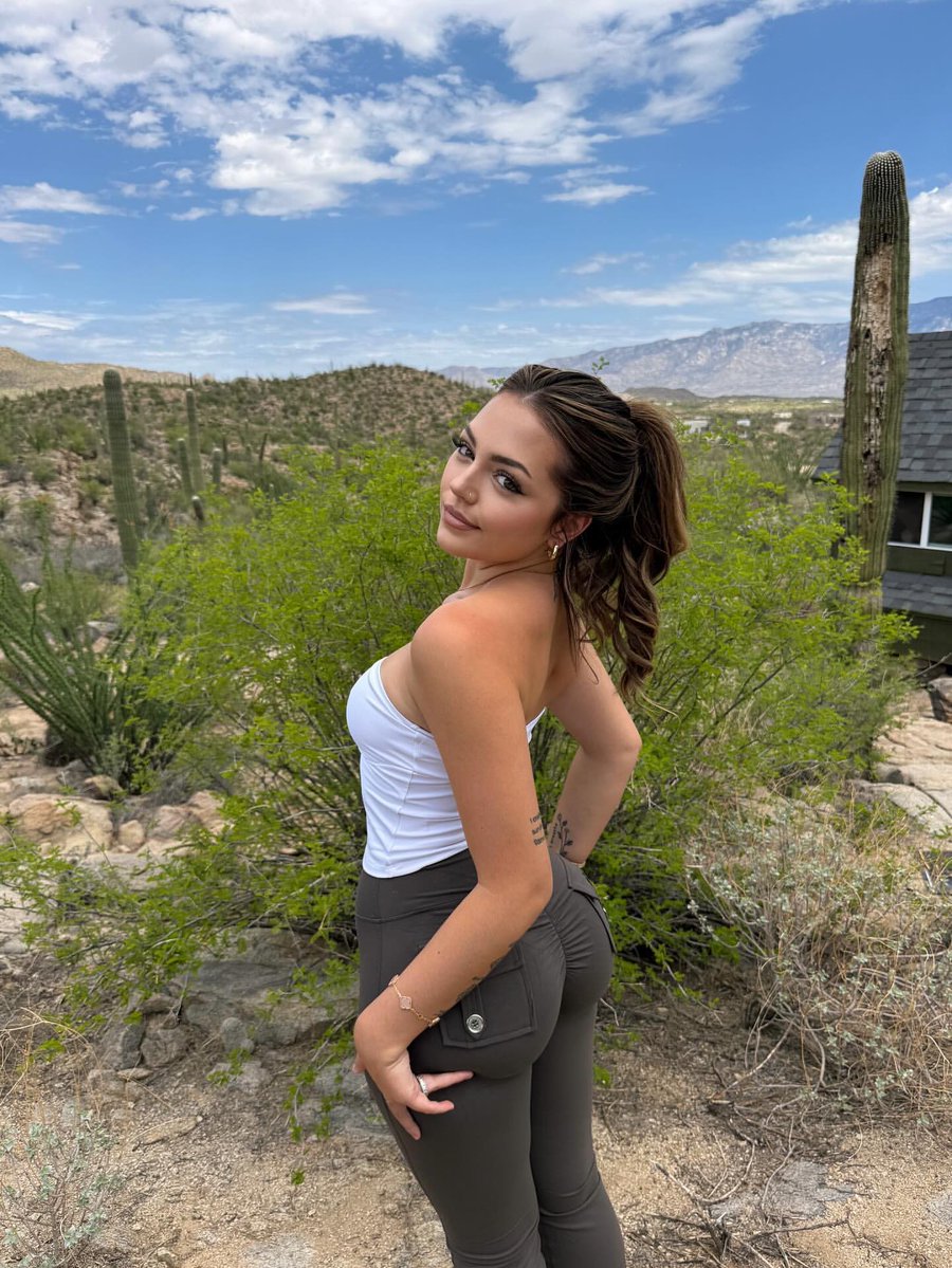 hazeyhaleybase's tweet photo. Still got it all https://t.co/bbPELJqgc2