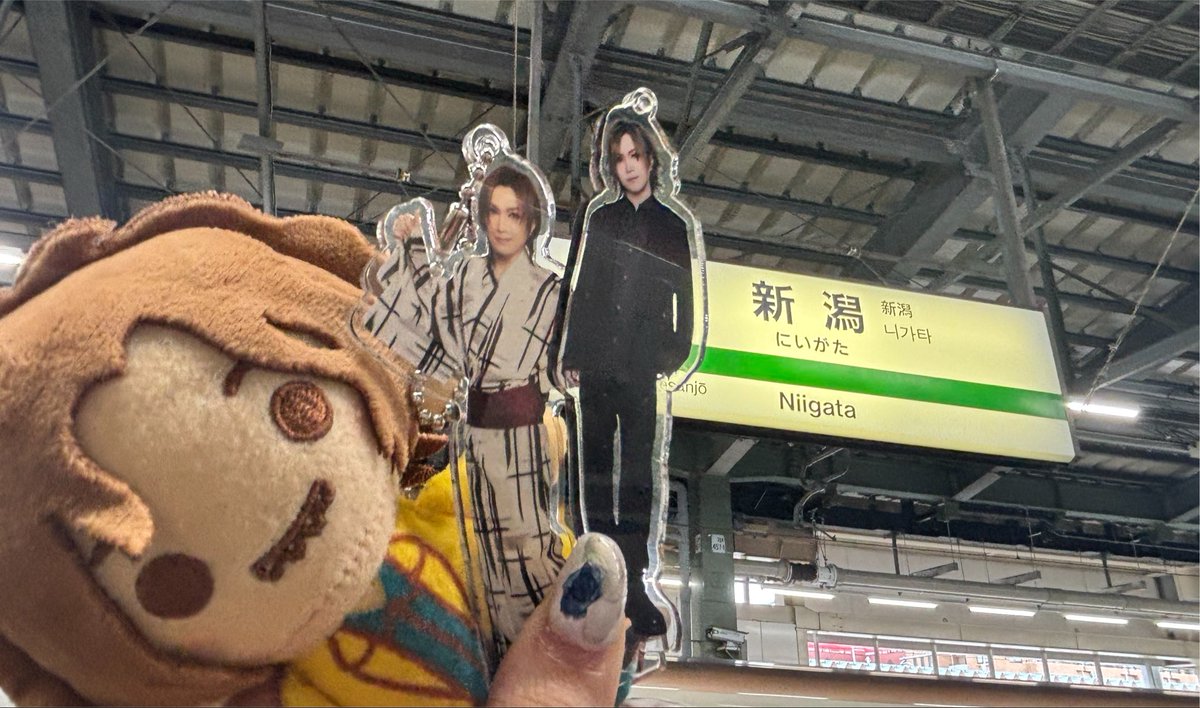 Iamshoyaaa's tweet photo. ついたーん興奮で新幹線で寝れず笑 https://t.co/qyz1d6dv9V