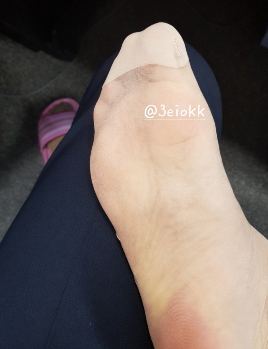 3eiokk's tweet photo. 스타킹이 좋은거지?? https://t.co/ww7MTh3l2y