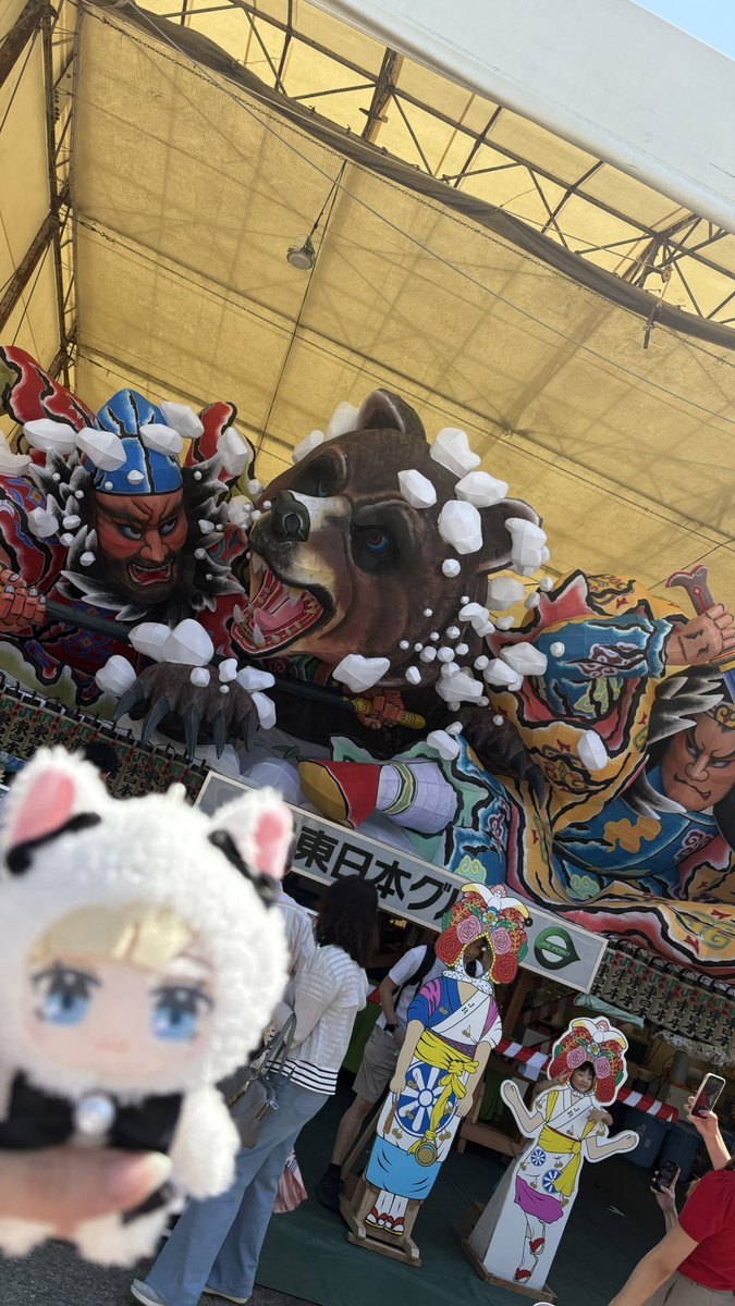 siegu36gun's tweet photo. 青森旅行ってきたよ✌🏻
たそぬいつけてねぶた跳ねてきた
 #エマたそ日和 https://t.co/7MJ1flVqJB