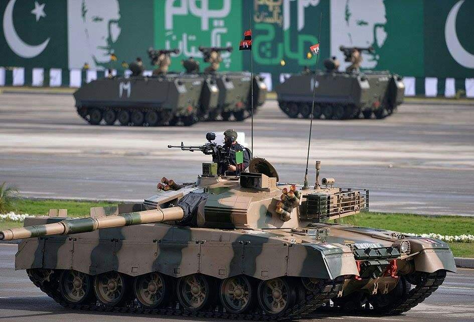 Dmca1Expert's tweet photo. 🔺🇵🇰🇸🇦🇶🇦🚀:
Pakistan to become a massive storage hub for oil from Saudi Arabia, Kuwait, and Qatar.

The strategic oil reserves will be used for military and civil purposes during peace and war time.

#محافظ_امہ_عاصم_منیر #omegle #momsonn #nsfwtwtًً #bbtvi #gooner #اطباء٢٦_ياريس https://t.co/DIV7VAaWFH