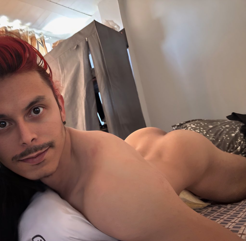 AndySexgay1's tweet photo. Me chuparías la verga o el culo?
🍆💦🍼🍑😈🍆💦🍼🍑👅 que rico que me chuparan la verga y se me vinieran 🍼🍑🍆💦
#nequi #daviplata #bancolombia #nubank https://t.co/Bx9xusFk3e