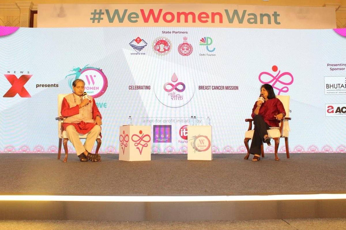 Priyascorner's tweet photo. @ShashiTharoor at the @Wewomenwantoffc event in delhi where he helped us felicitate #shakti women award winners and spoke to us in fair amt of detail on what kind of education we need to.give our young. One that makes them think. &amp; also a sneak peak into his upcoming book https://t.co/P6a6UIWarb