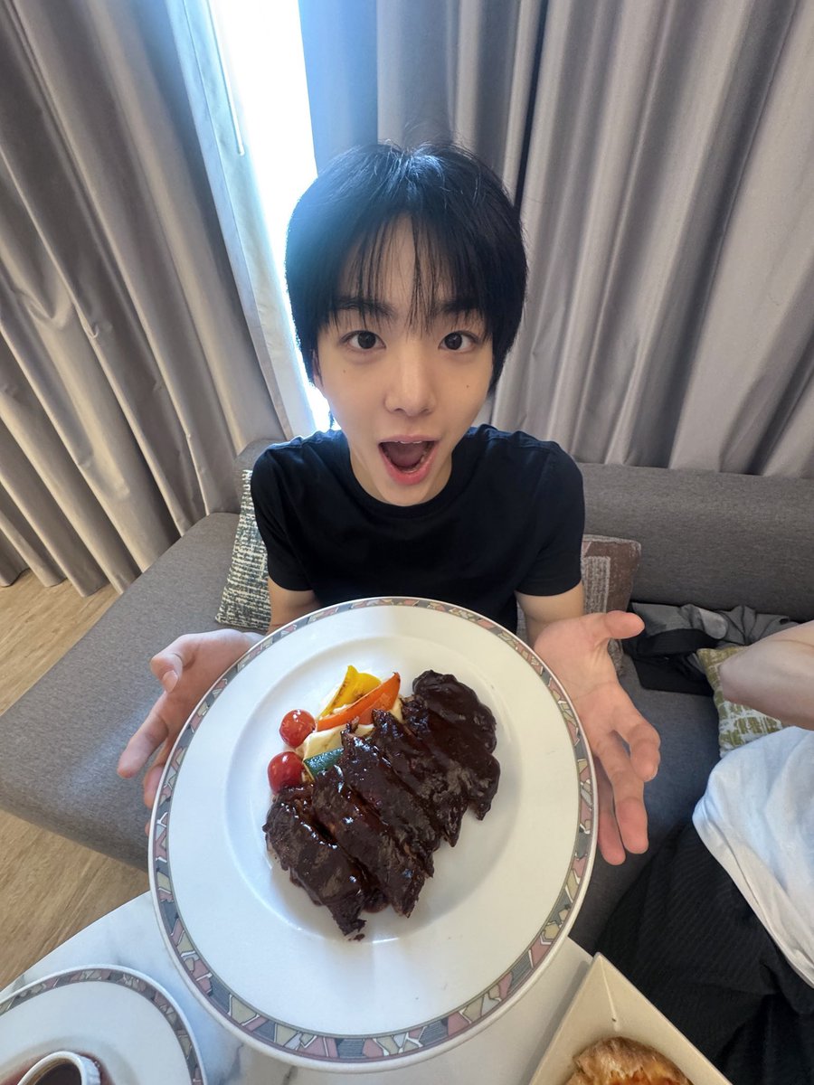 goodhorseonion's tweet photo. 광각 재능충 https://t.co/weusvvKf67