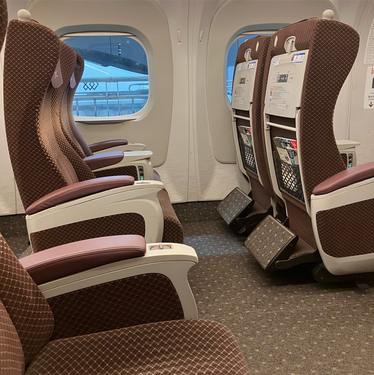 tuck7155's tweet photo. 12:40着丼
13:15発車 https://t.co/oNx7ruQboz