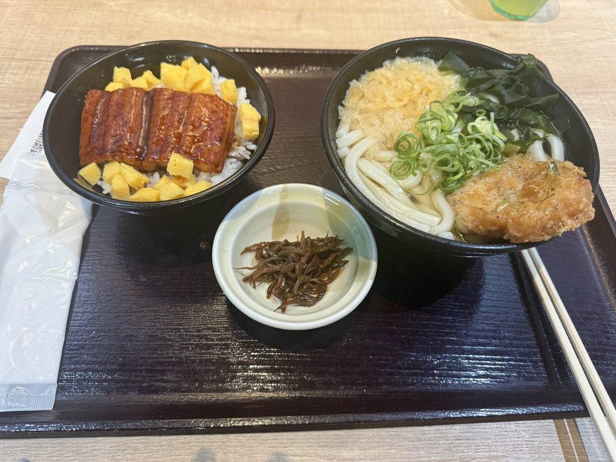 cyi0_0's tweet photo. Ψ( 'ч' ☆)ﾋｻﾋﾞｻｶﾞｲｼｮｸ https://t.co/wZU2O4Ipcf