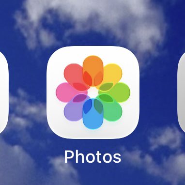 waccaracca's tweet photo. iOS 27 beta 5 also updates the Photos icon. 

Then / Now https://t.co/kqUksRPjLF
