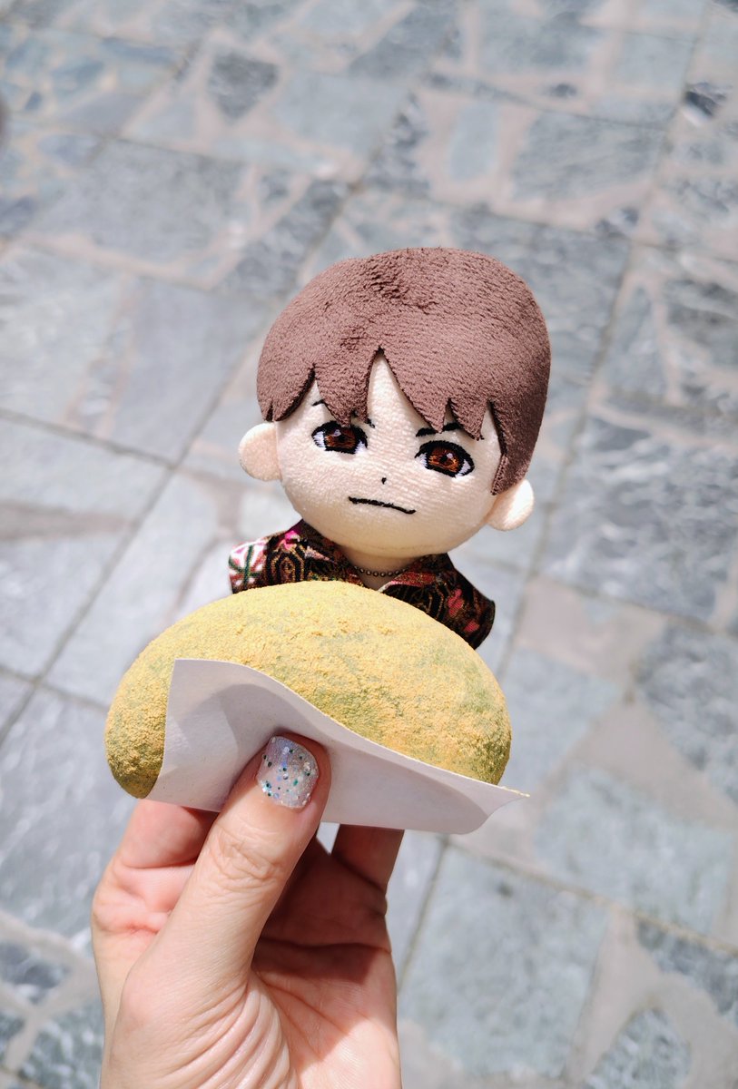 K10KZK's tweet photo. つきたてよもぎもち
ほんのりあったかくて、ふわふわとろとろでした😋 https://t.co/4REXjJ8nfc
