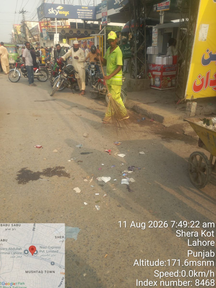 EngrAsif86's tweet photo. Early morning cleanliness drive at Shera Kot, Lahore. Our Suthra Punjab team is working on busy roads to remove litter and keep commercial areas clear for traffic and pedestrians. For Suthra Punjab, consistent action on main streets ensures a cleaner, safer city for everyone.
@SMUReforms
@SPAL_1139 @SuthraPunjabPK
#Suthra_Punjab #SuthraPunjab #ستھرا_پنجاب  #ستھراپنجاب